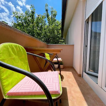 Dolce Apartment Vinkuran Exterior photo
